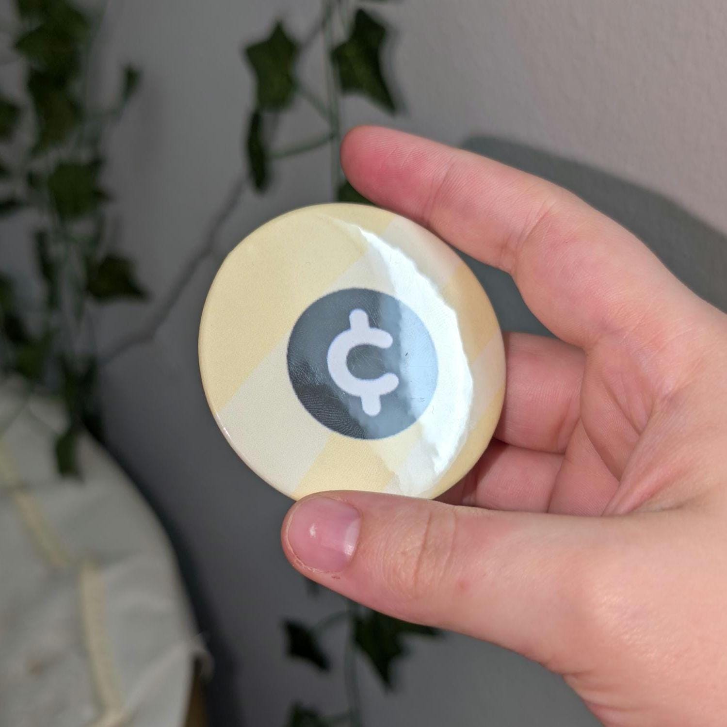 Mewgenics Class Collar Magnets and Pins (2.25 inch)